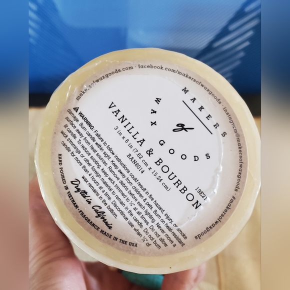 Makers of Wax Goods - Vanilla & Bourbon Handcrafted Pillar Candle, New - Picture 6 of 9